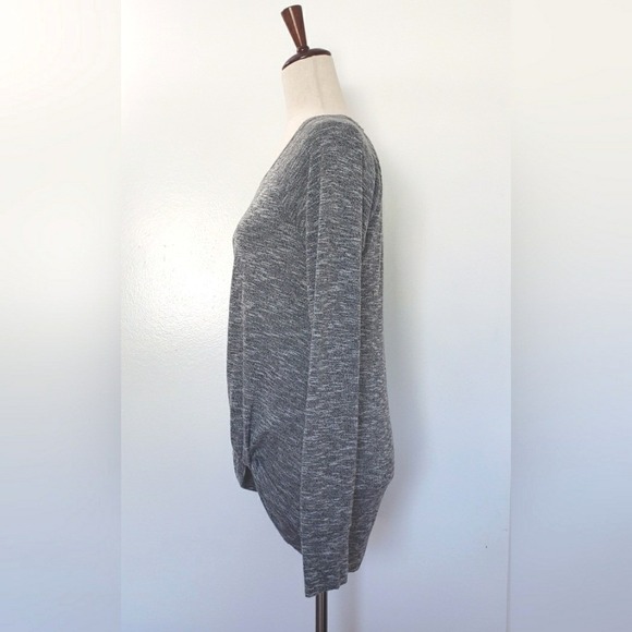 Juicy Couture‎ Heather Gray Knot Front Long Sleeve Top Size Medium - Picture 5 of 8